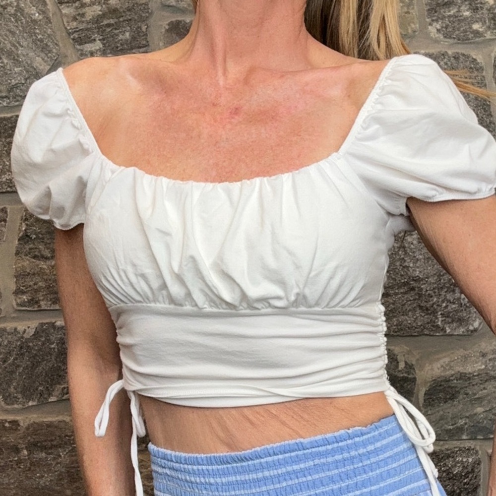 Hollister White Short Sleeve Puff Sleeve Square Neckline Crop Top size Small